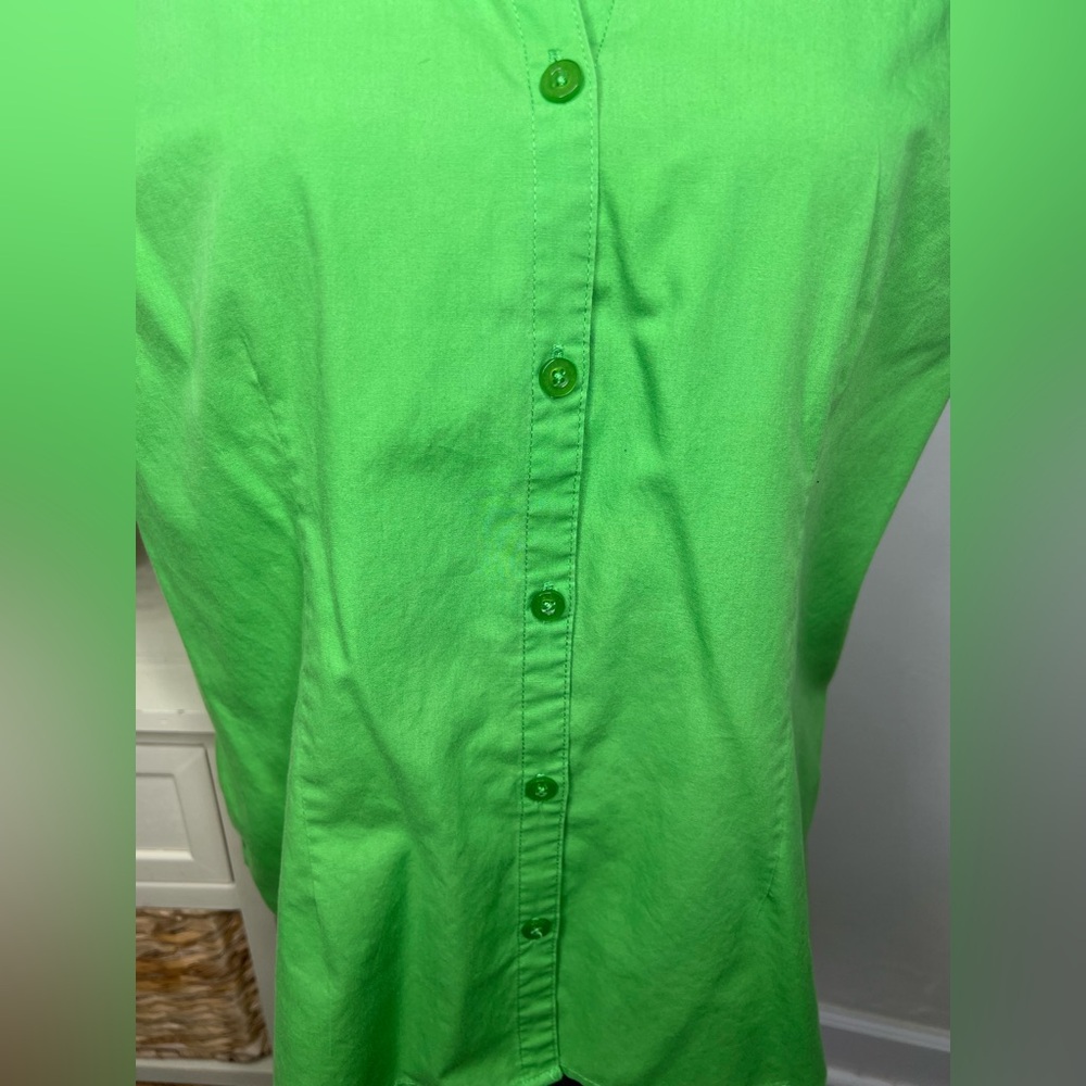 Basic Editions Button Down Top - Picture 3 of 6